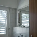 Und Restaurant Wolfensberg 호텔 3*