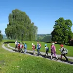 Und Restaurant Wolfensberg 호텔 Degersheim