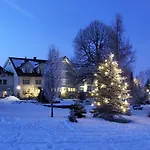 Und Restaurant Wolfensberg 3*