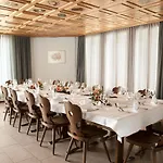 Und Restaurant Wolfensberg 호텔 Degersheim