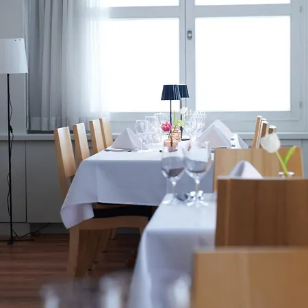 Hotel Und Restaurant Wolfensberg 3*