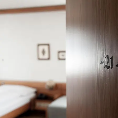 Hotell Und Restaurant Wolfensberg Degersheim
