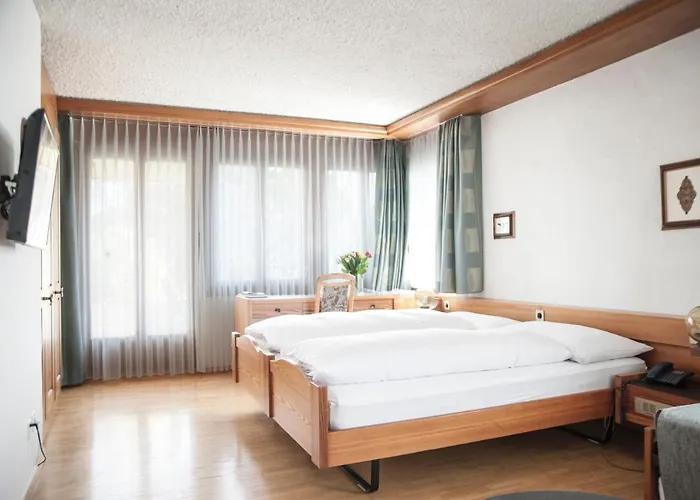 Und Restaurant Wolfensberg Hotel 3*