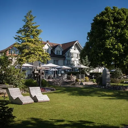 Und Restaurant Wolfensberg Hotel