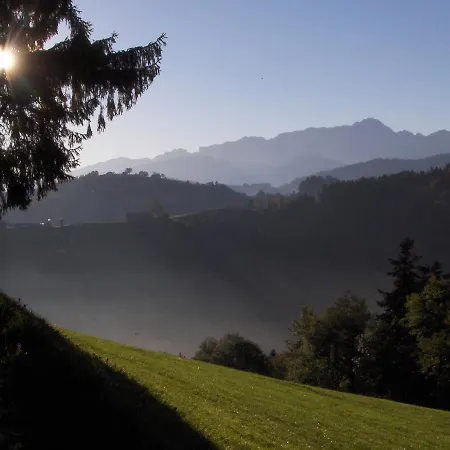 Und Restaurant Wolfensberg Hotel 3*